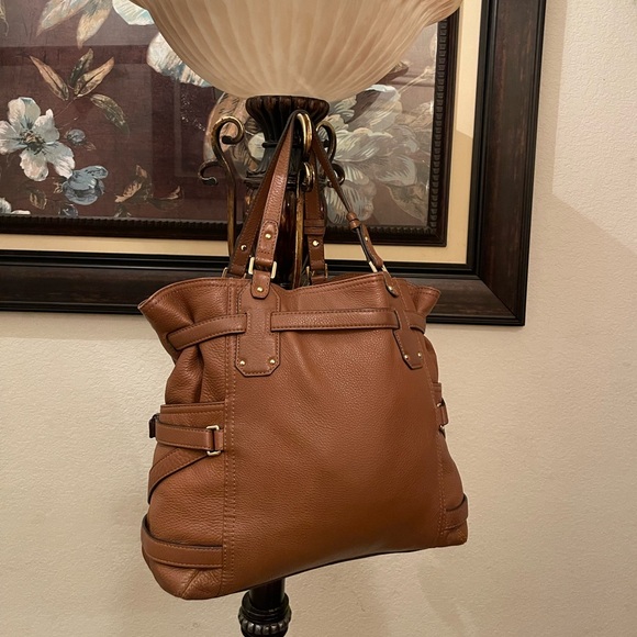 Michael Michael Kors please check all picture of condition - Picture 9 of 16